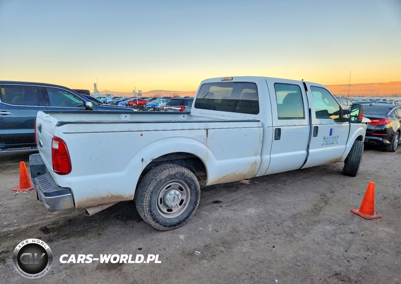 2013 Ford F250 Super Duty VIN:1FT7W2A63DEA85582 - 3