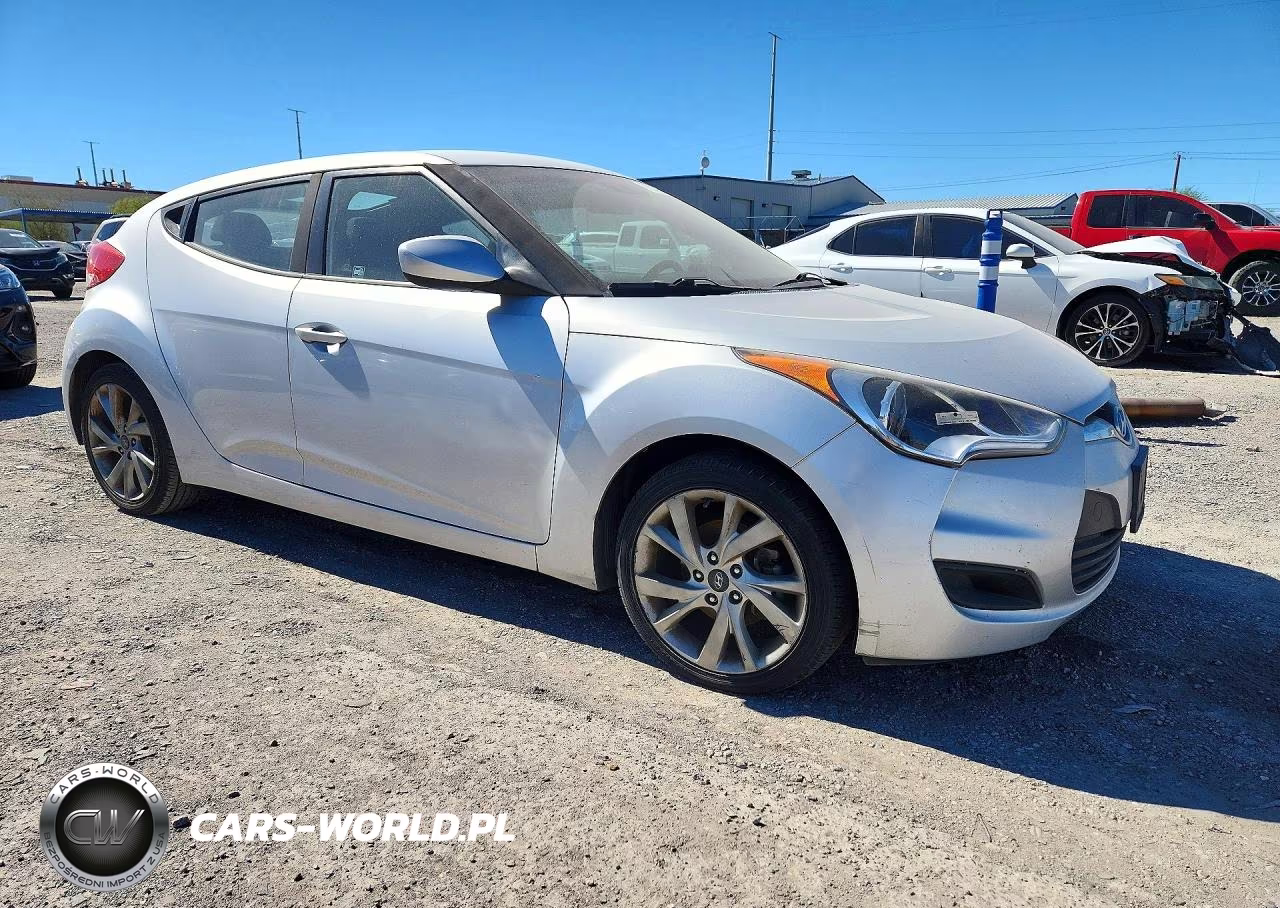 2016 Hyundai Veloster Base VIN:KMHTC6AD3GU269939 - 4