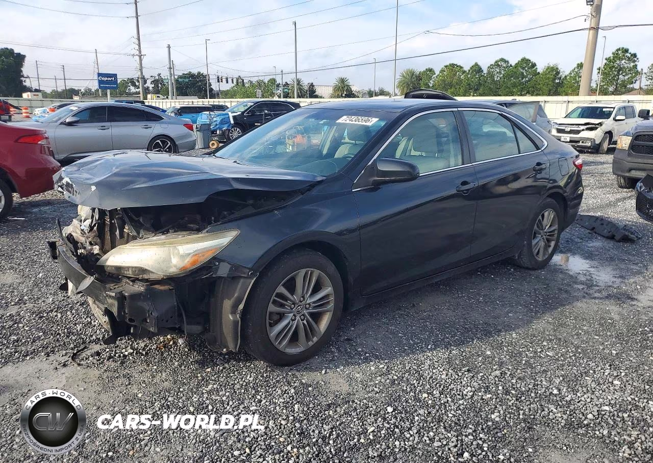 2015 Toyota Camry Se – zdjęcie 1 z 13