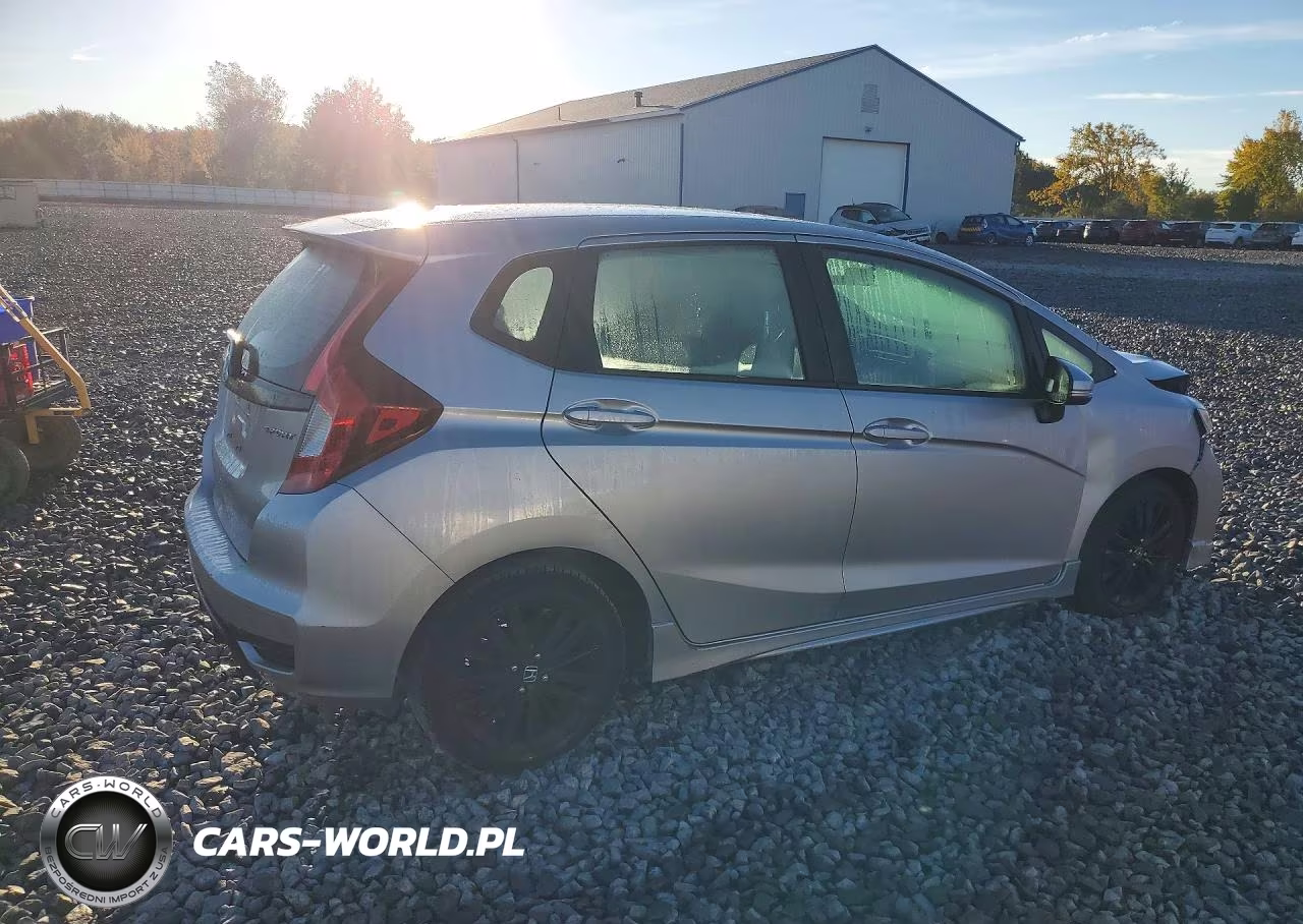 2020 Honda Fit Sport VIN:3HGGK5G63LM701067 - 3