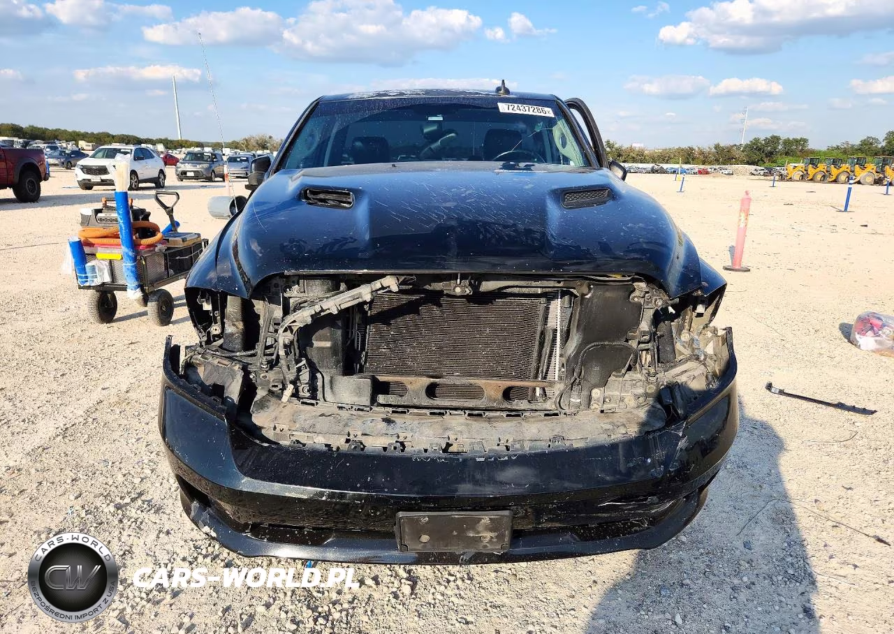 2013 Ram 1500 Sport VIN:3C6JR6CT9DG586371 - 5