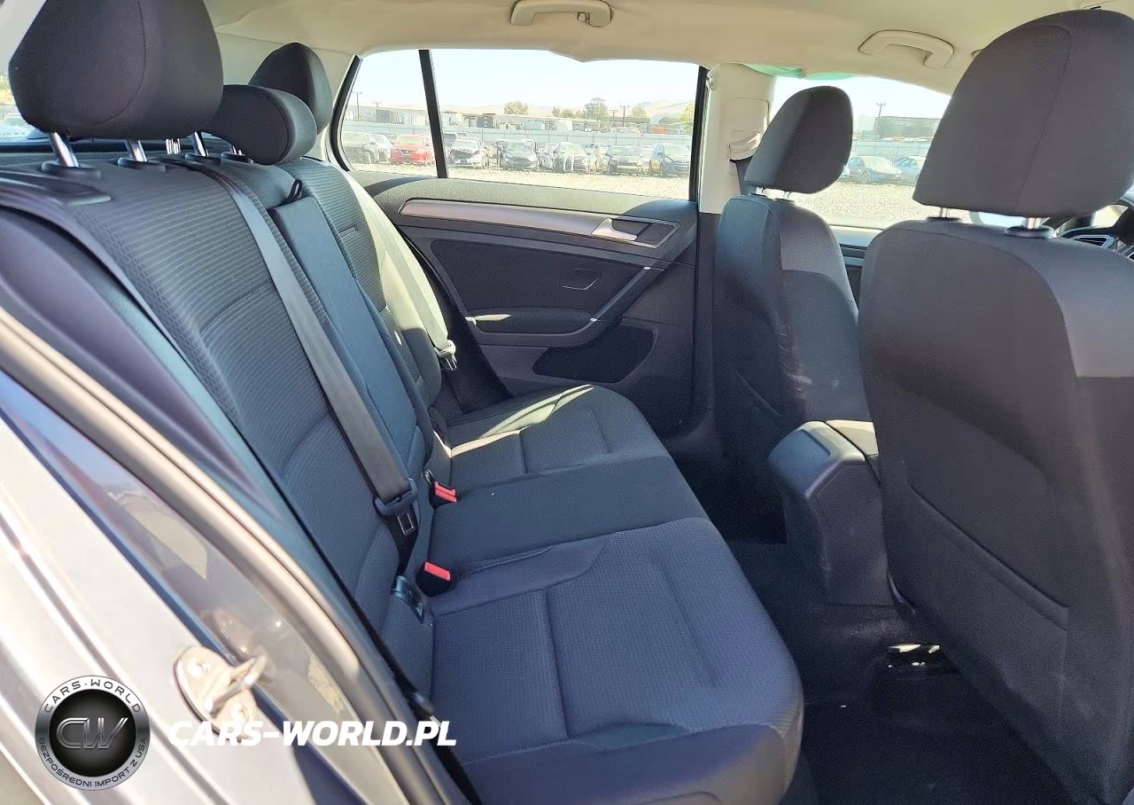 2019 Volkswagen Golf S VIN:3VWG57AU2KM010522 - 10