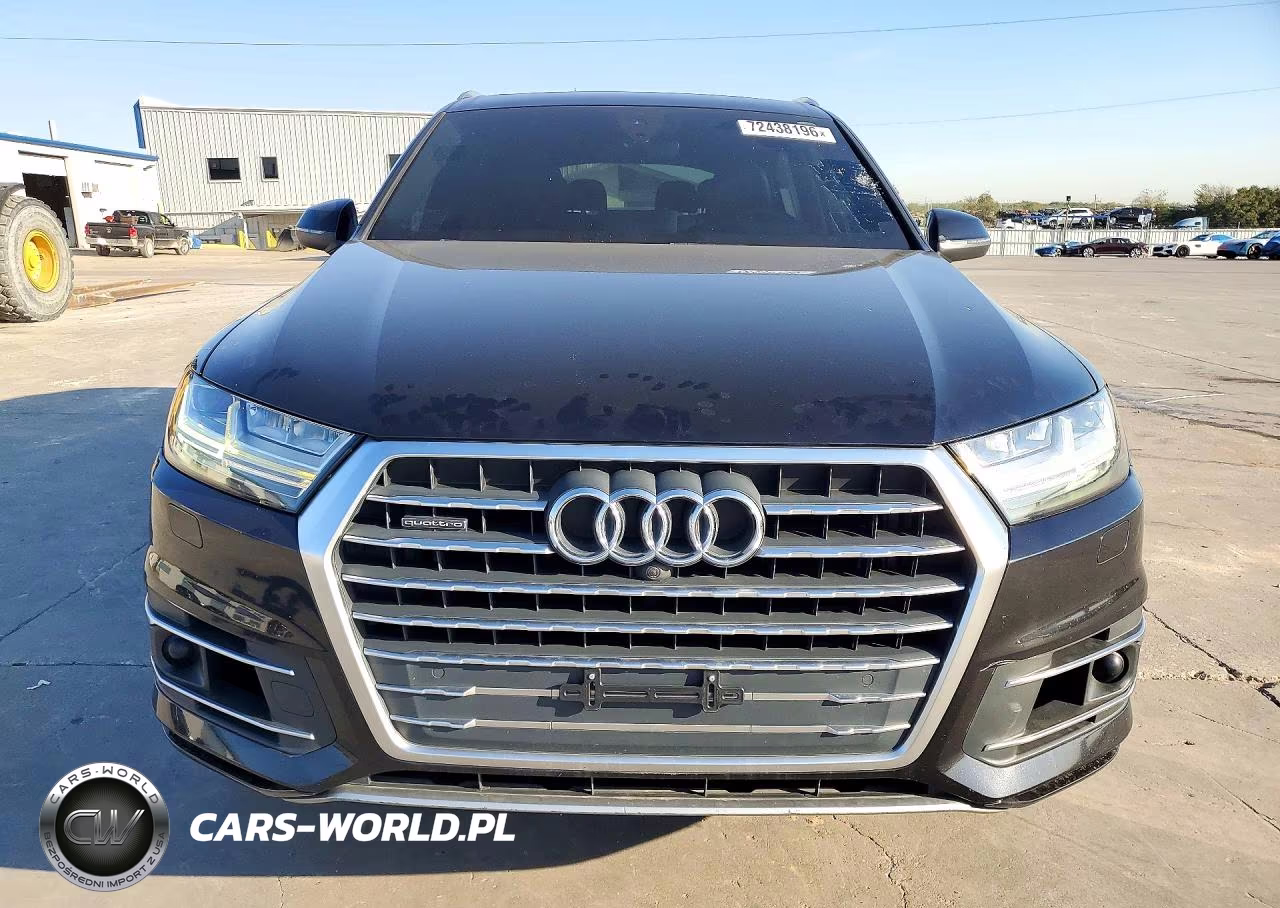 2017 Audi Q7 Prestige VIN:WA1VAAF7XHD037102 - 5
