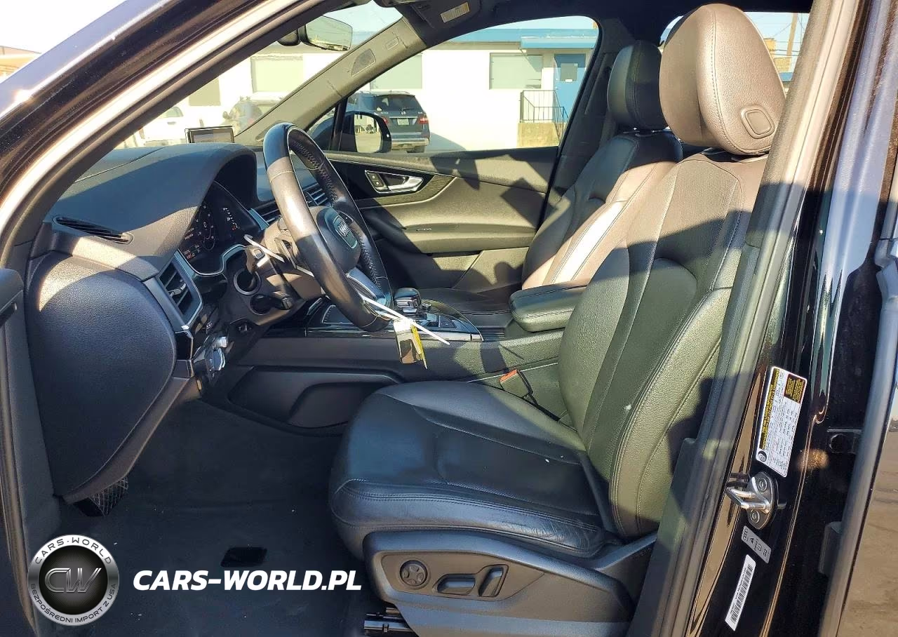2017 Audi Q7 Prestige VIN:WA1VAAF7XHD037102 - 7