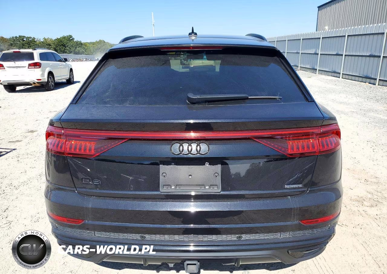 2021 Audi Q8 Prestige S-Line VIN:WA1FVAF14MD003624 - 6