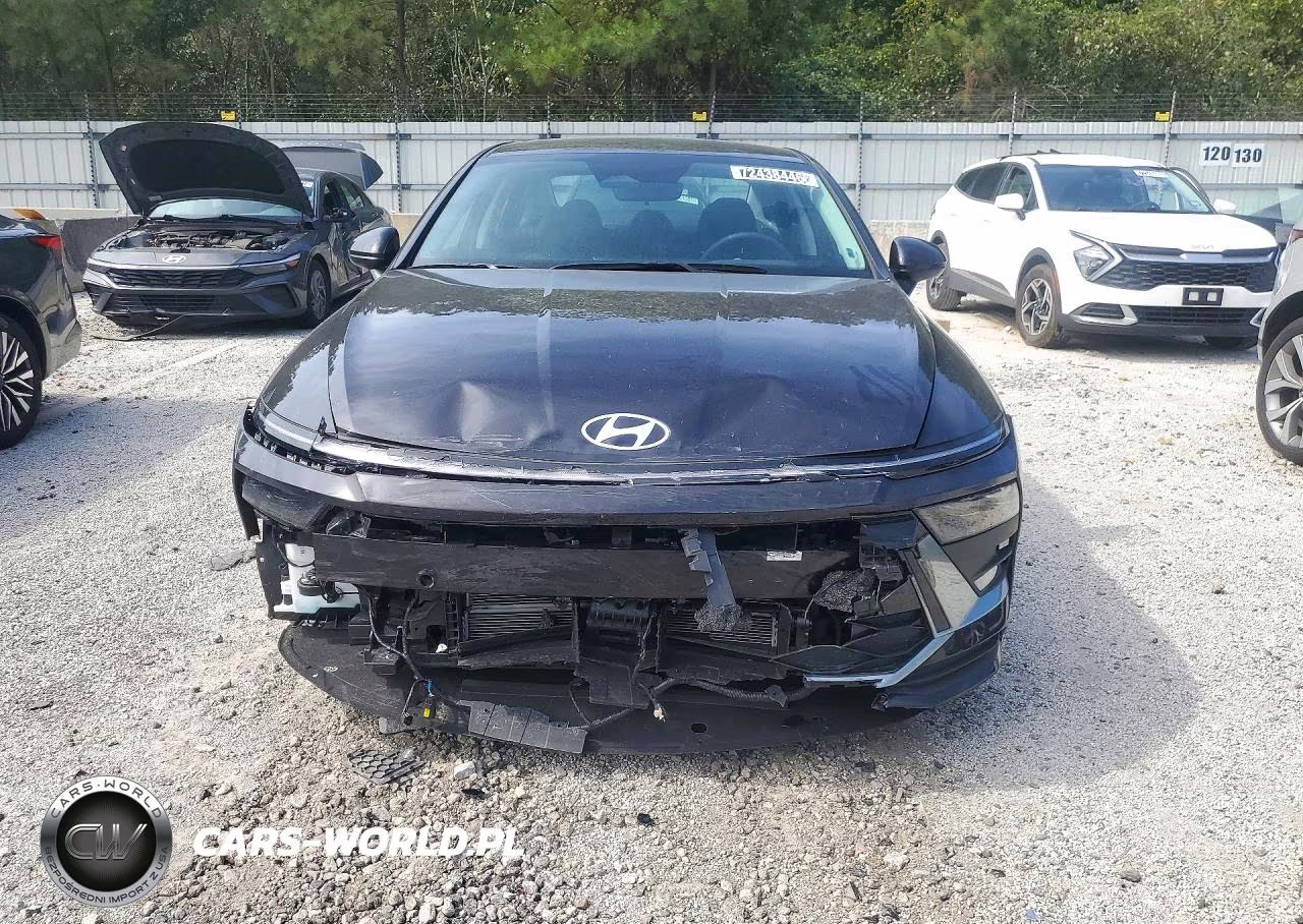 2026 Hyundai Sonata Hybrid Blue VIN:KMHL24JJ2TA168920 - 5