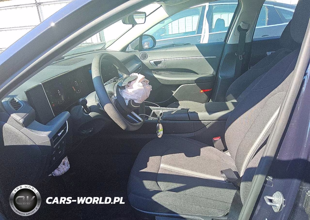 2026 Hyundai Sonata Hybrid Blue VIN:KMHL24JJ2TA168920 - 7