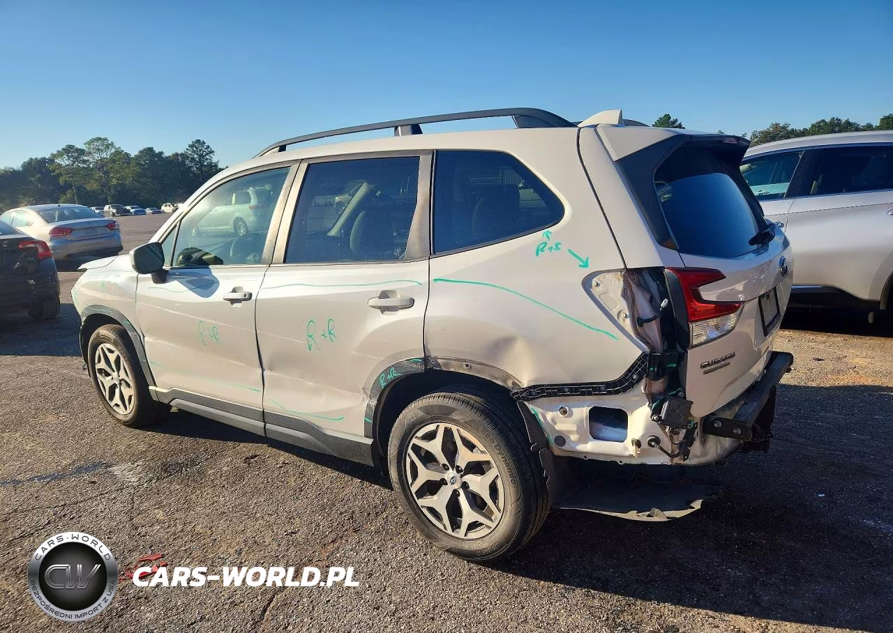 2019 Subaru Forester Premium VIN:JF2SKAGC0KH517801 - 2