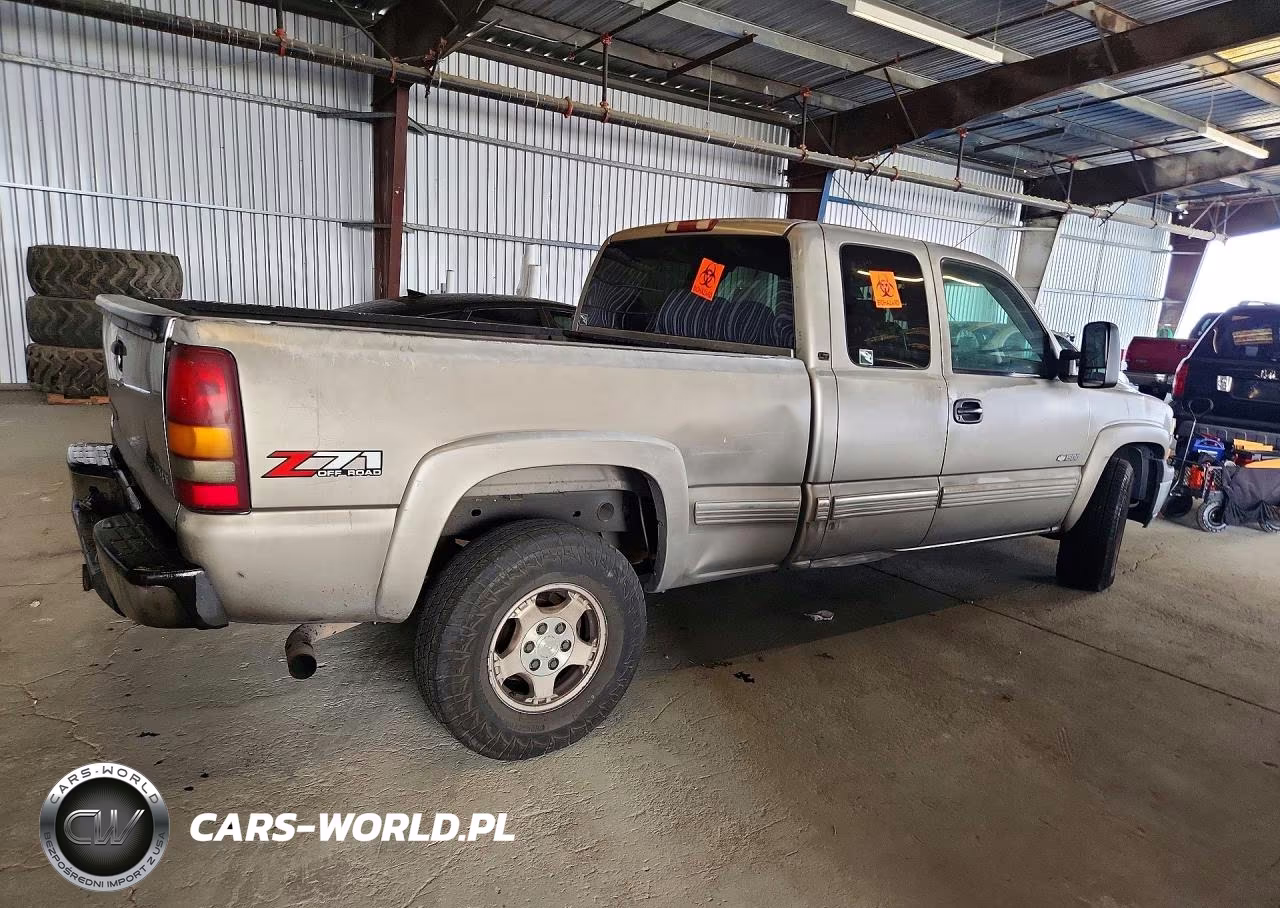 2001 Chevrolet Silverado K1500 VIN:1GCEK19T61E136933 - 3