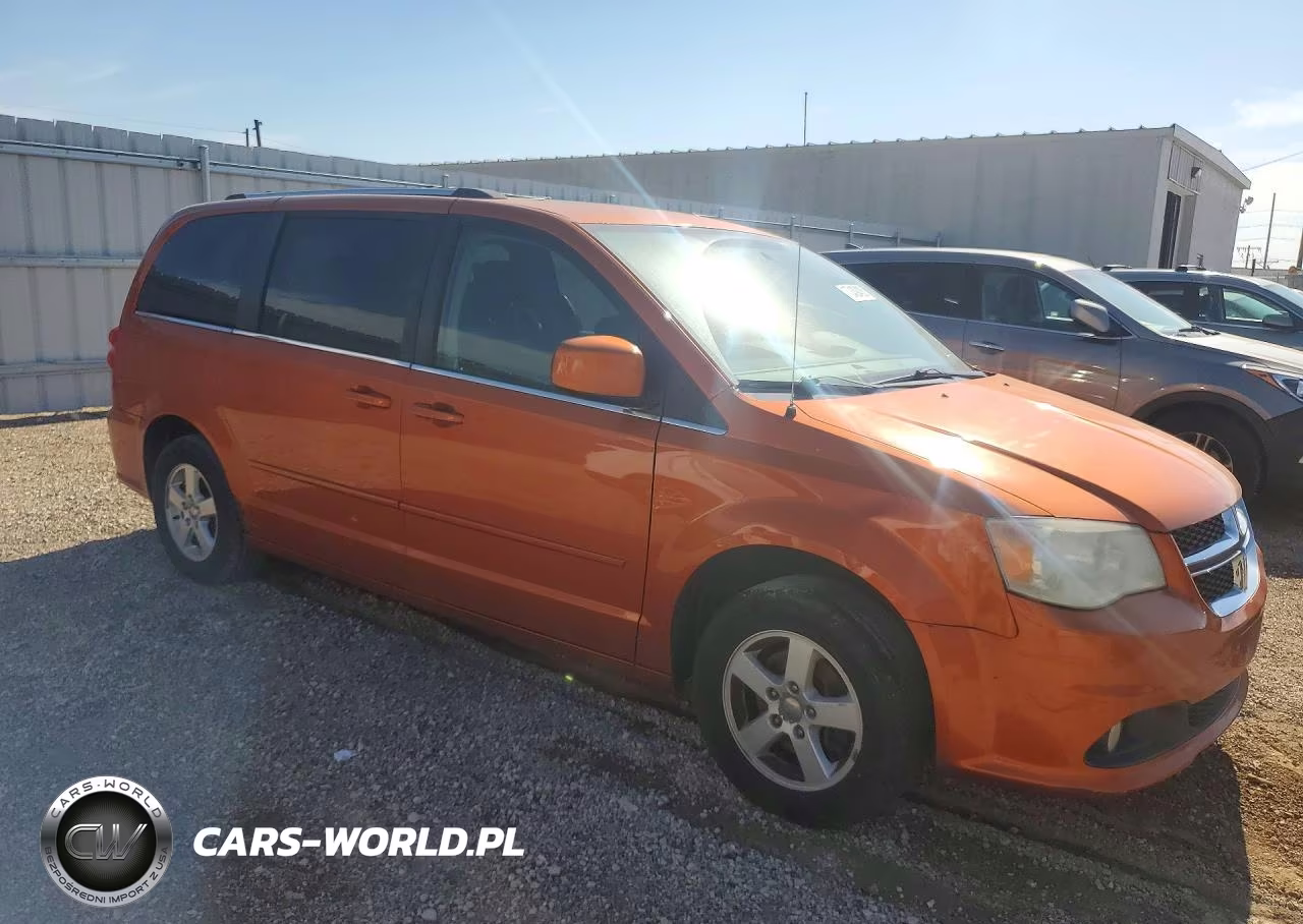 2011 Dodge Grand Caravan Crew VIN:2D4RN5DG2BR751724 - 4