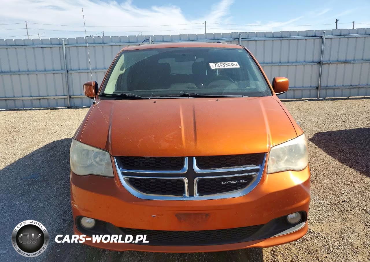 2011 Dodge Grand Caravan Crew VIN:2D4RN5DG2BR751724 - 5
