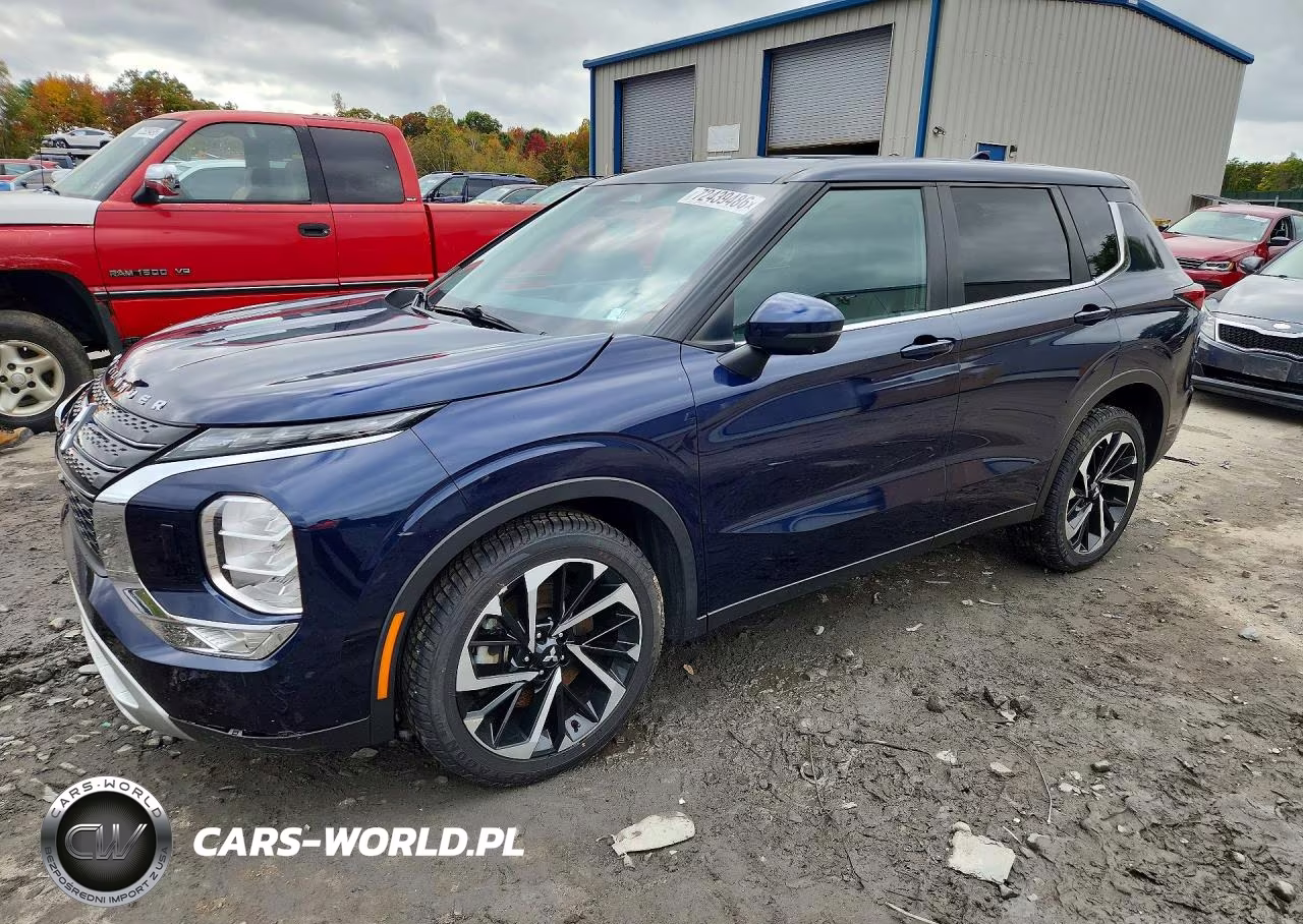 2022 Mitsubishi Outlander Se