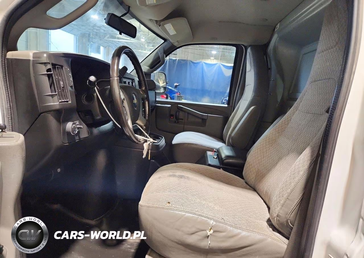 2016 Chevrolet Express G2500 VIN:1GCWGAFF9G1148031 - 7