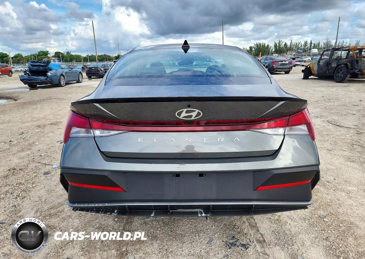 2026 Hyundai Elantra Sel Sport VIN:KMHLM4DG8TU224772 - 6