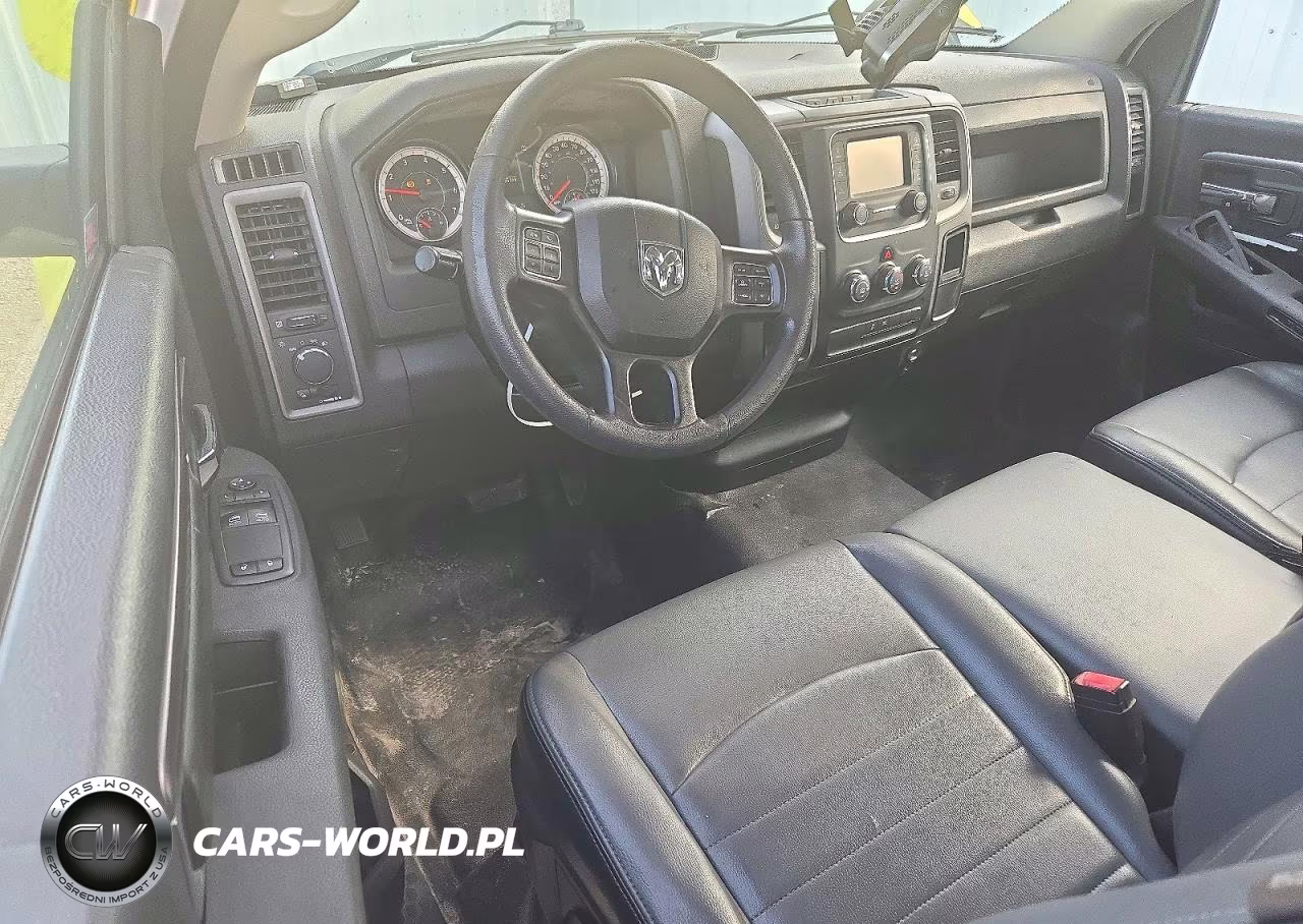 2022 Ram 1500 Classic Tradesman VIN:3C6JR6DG0NG233925 - 8