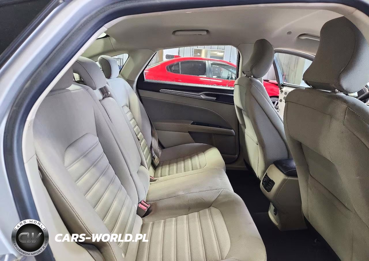 2019 Ford Fusion Se VIN:3FA6P0LU3KR206779 - 10