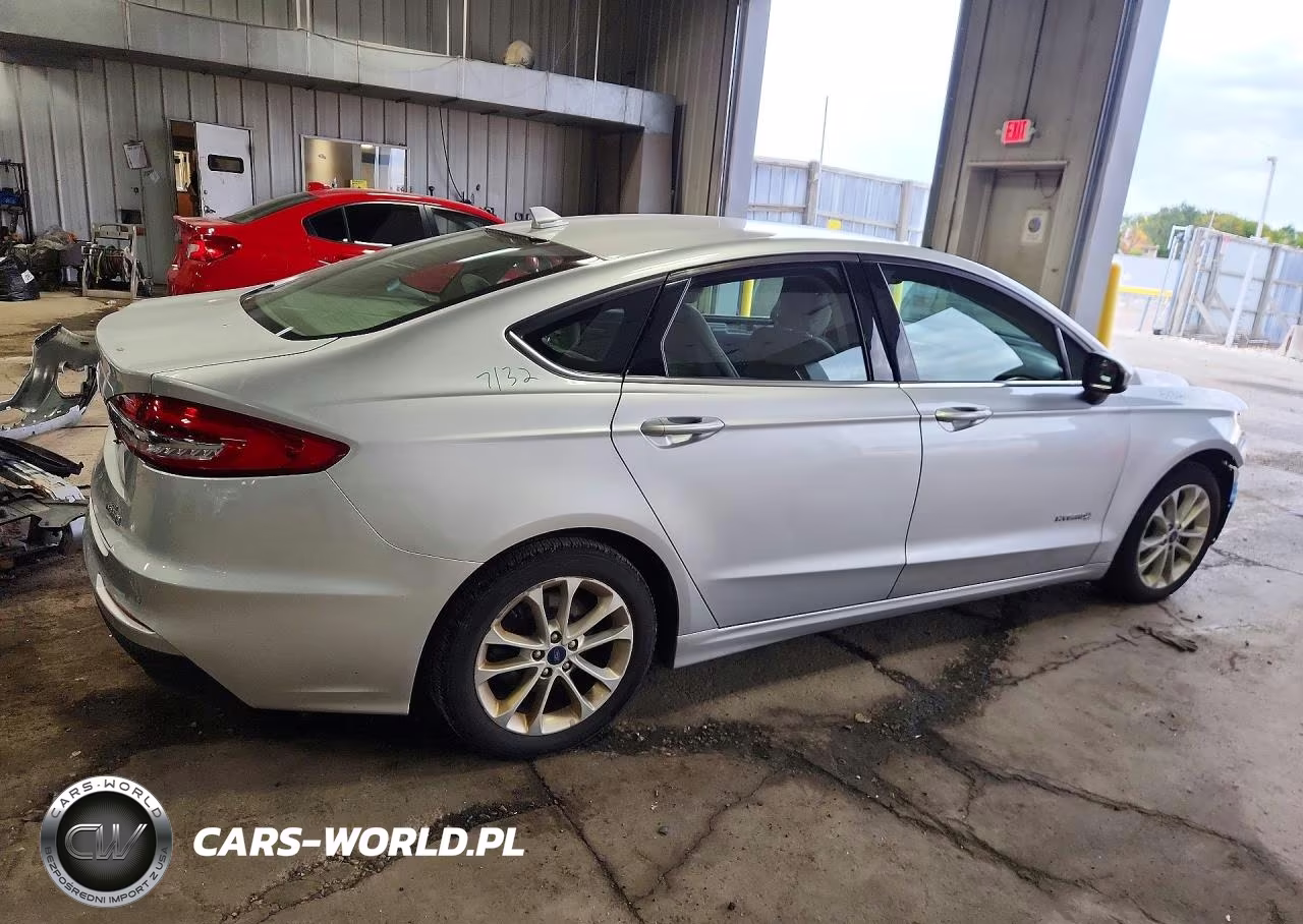 2019 Ford Fusion Se VIN:3FA6P0LU3KR206779 - 3