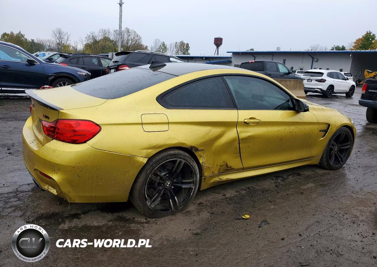 2015 BMW M4 VIN:WBS3R9C56FK330598 - 3