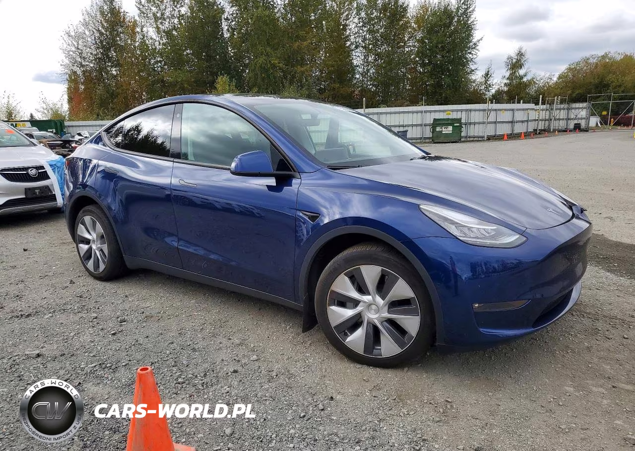 2022 Tesla Model Y VIN:7SAYGAEE9NF506401 - 4