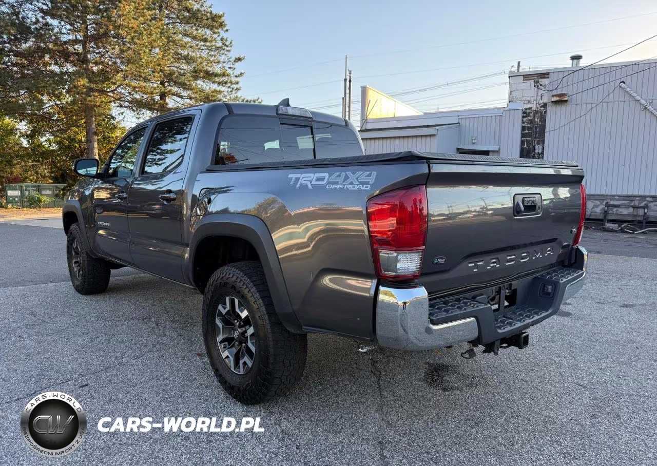 2017 Toyota Tacoma Trd Off-Road VIN:5TFCZ5AN8HX070147 - 3