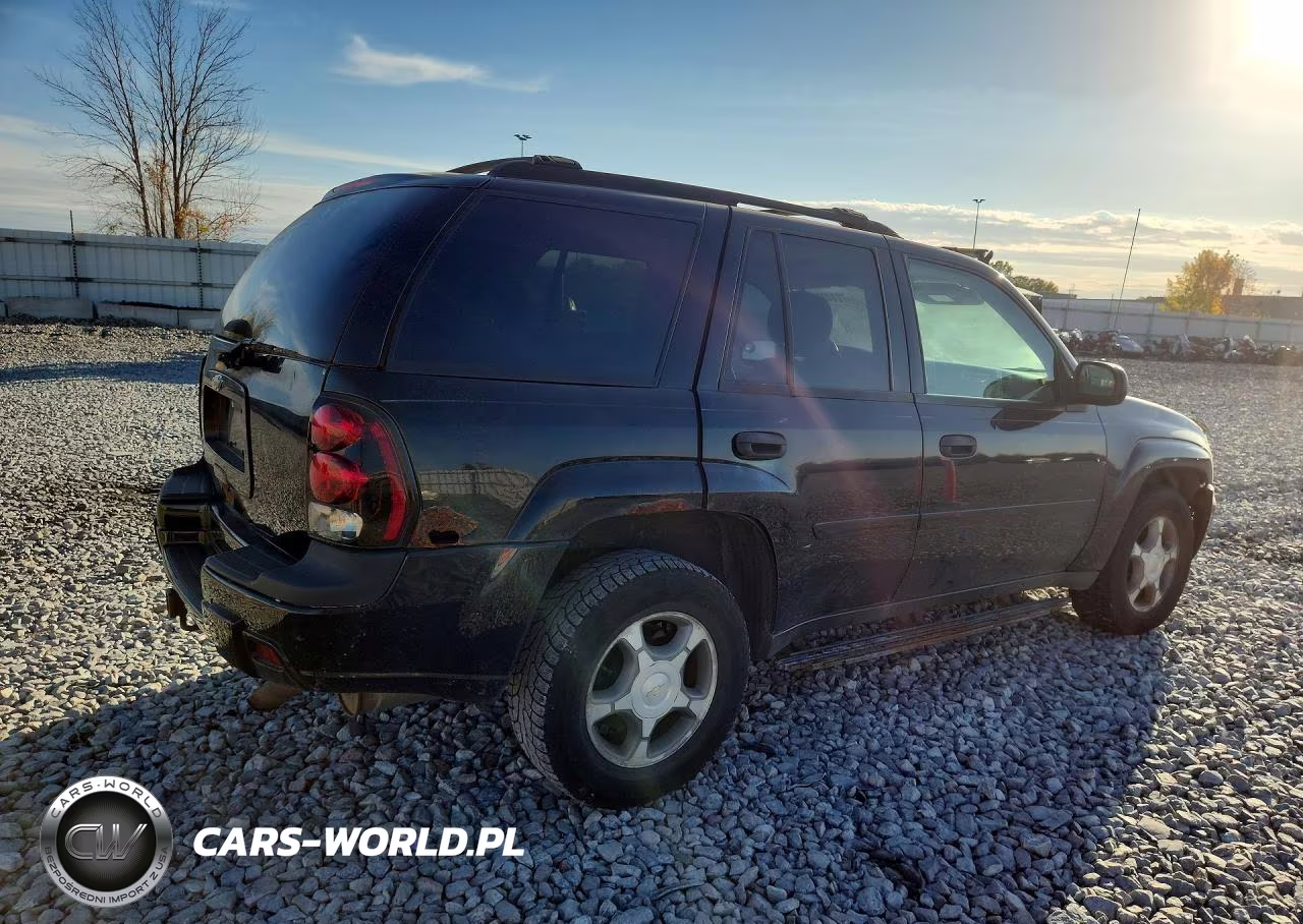2006 Chevrolet Trailblazer Ls VIN:1GNDT13S662271838 - 3