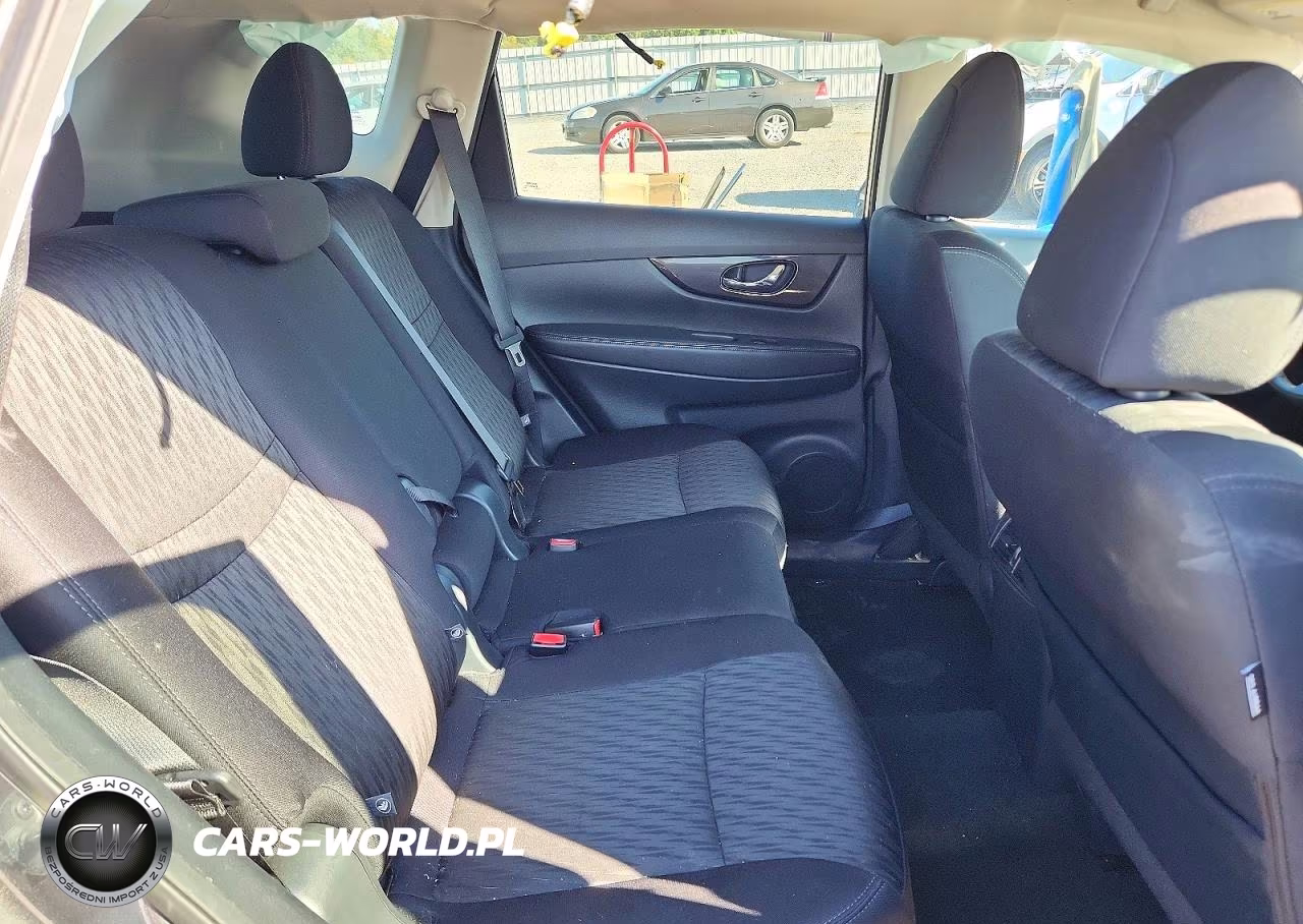 2019 Nissan Rogue S VIN:5N1AT2MV7KC839802 - 11