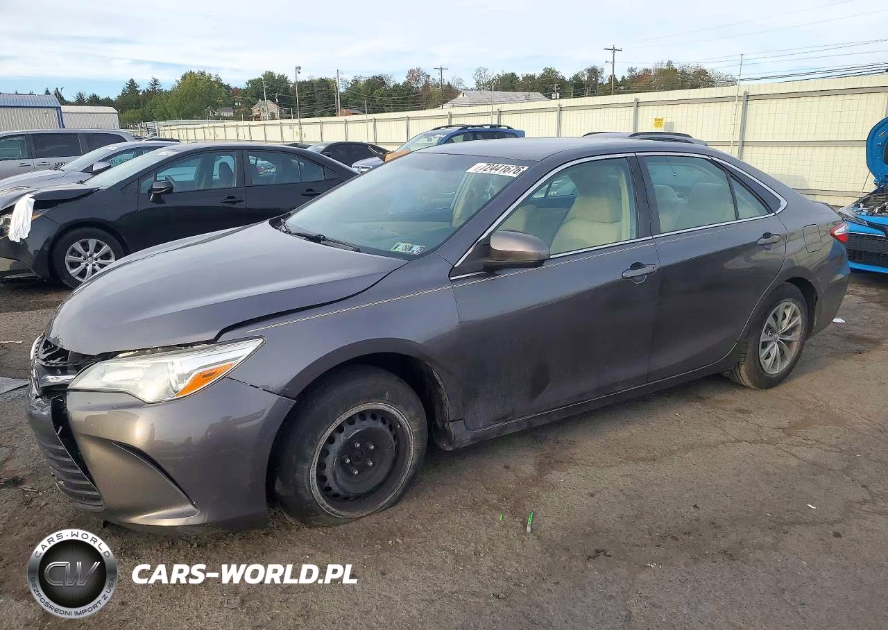 2015 Toyota Camry Le VIN:4T1BF1FK8FU082742 - 1