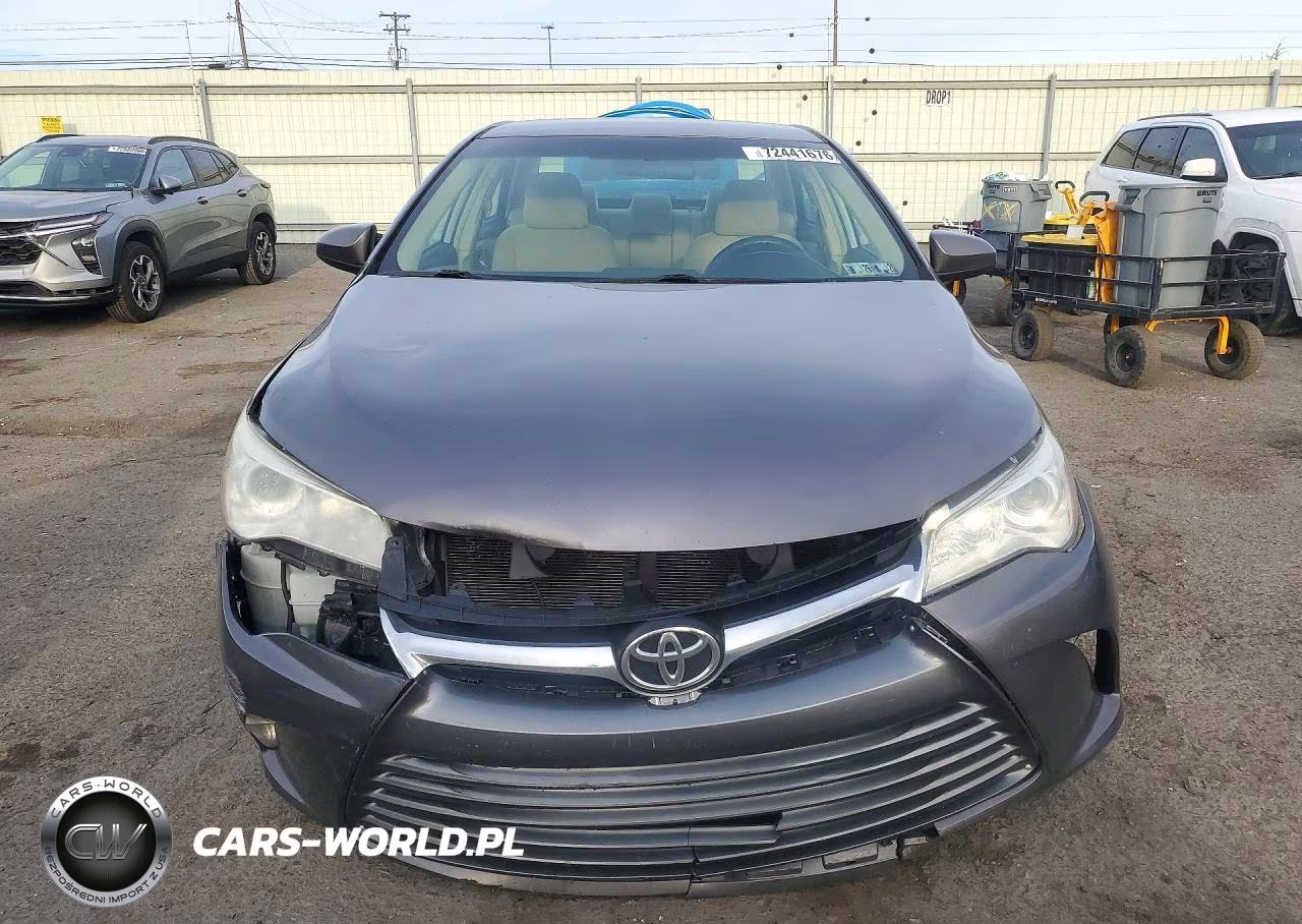 2015 Toyota Camry Le VIN:4T1BF1FK8FU082742 - 5