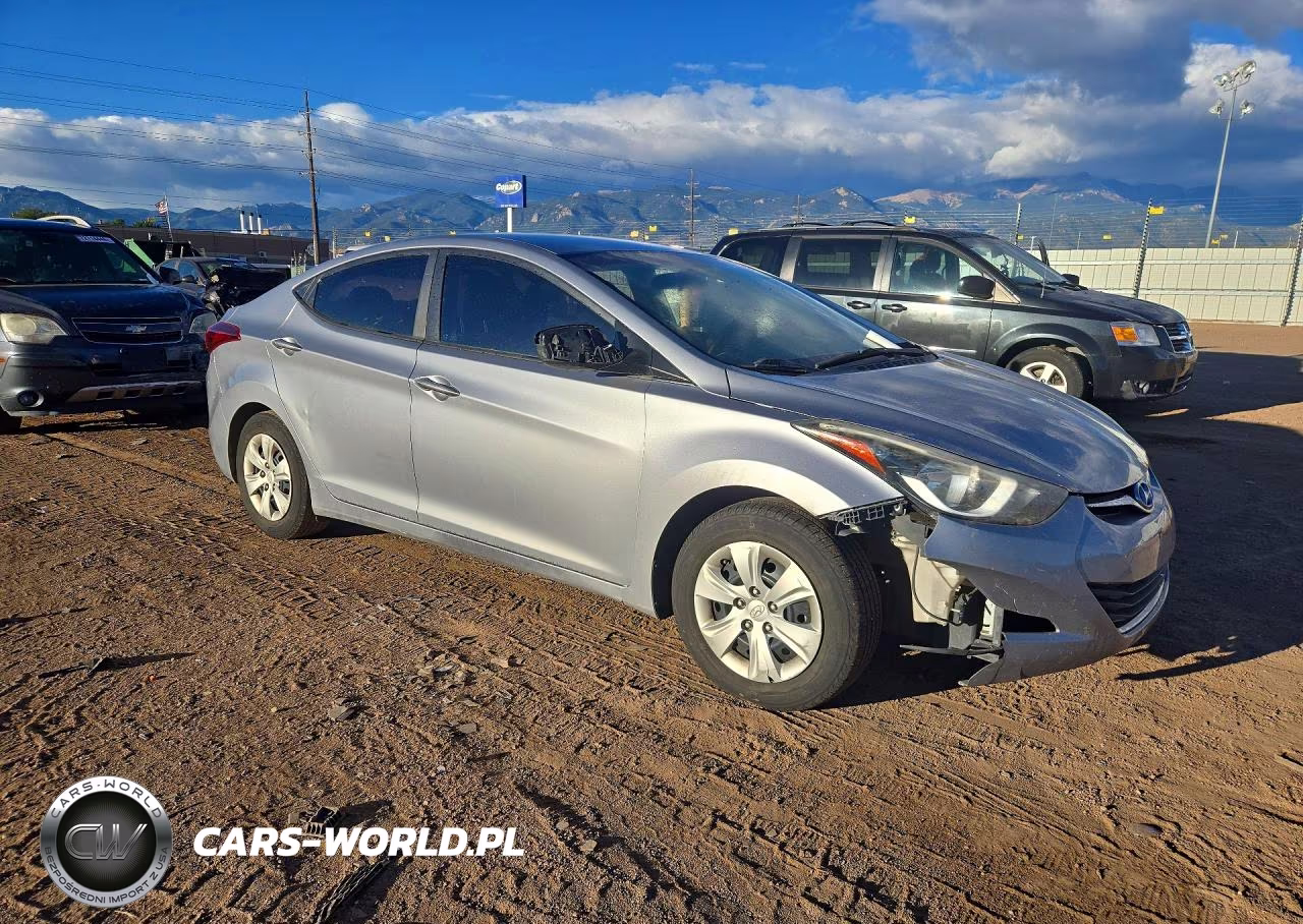 2016 Hyundai Elantra Se VIN:5NPDH4AE1GH711764 - 4