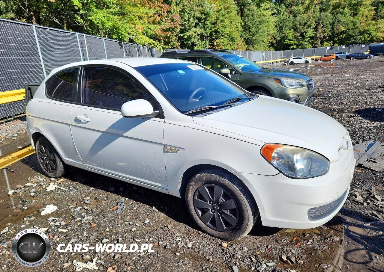 2010 Hyundai Accent Gs VIN:KMHCM3AC2AU171754 - 4