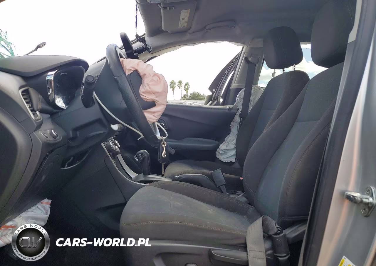 2020 Chevrolet Trax Ls VIN:KL7CJKSB0LB039780 - 7