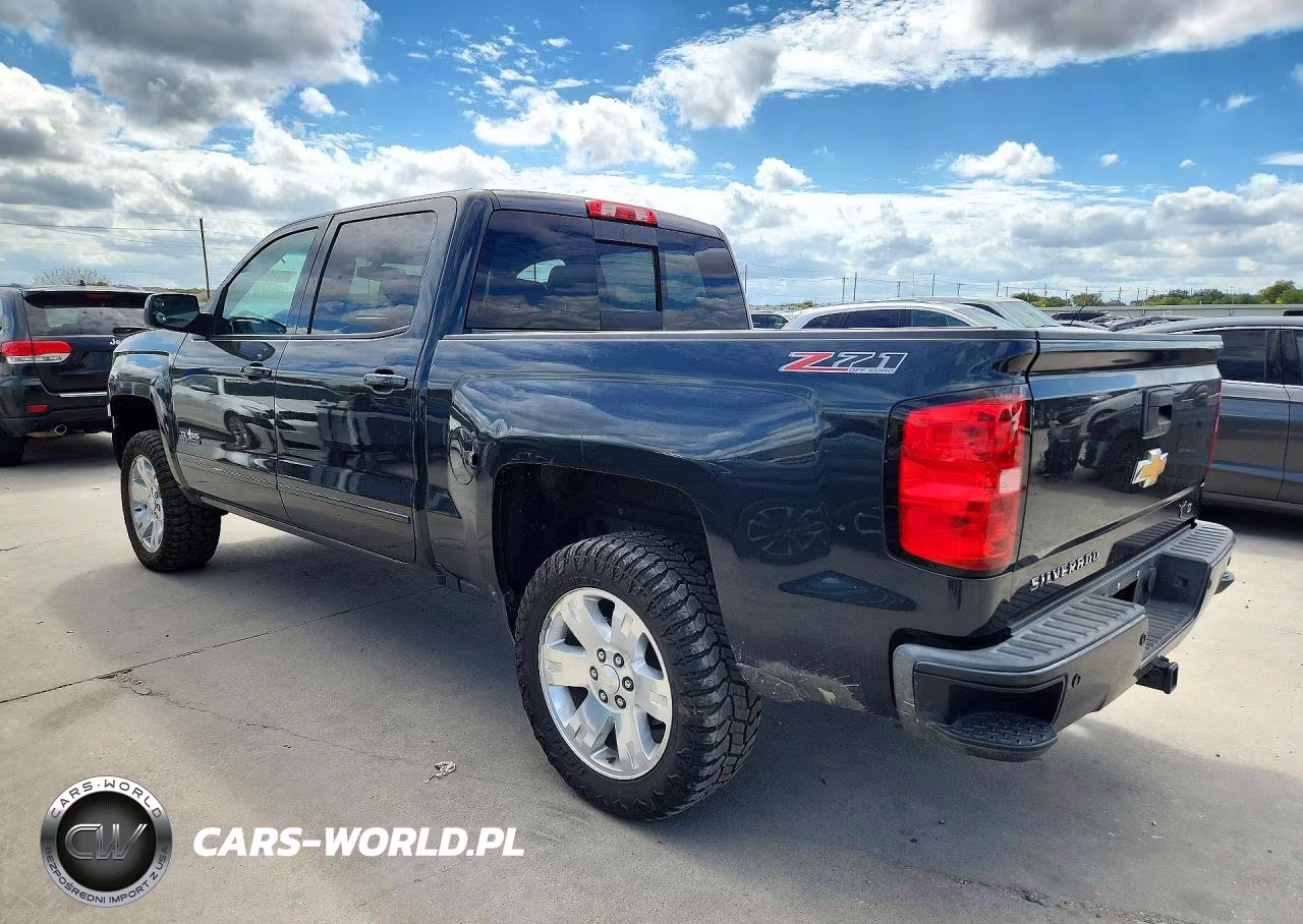 2017 Chevrolet Silverado K1500 Lt VIN:3GCUKREC8HG456323 - 2