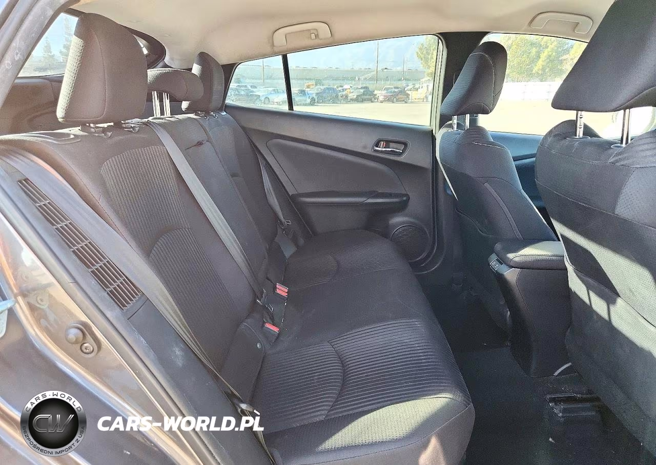 2021 Toyota Prius Prime Le VIN:JTDKAMFP9M3173702 - 10