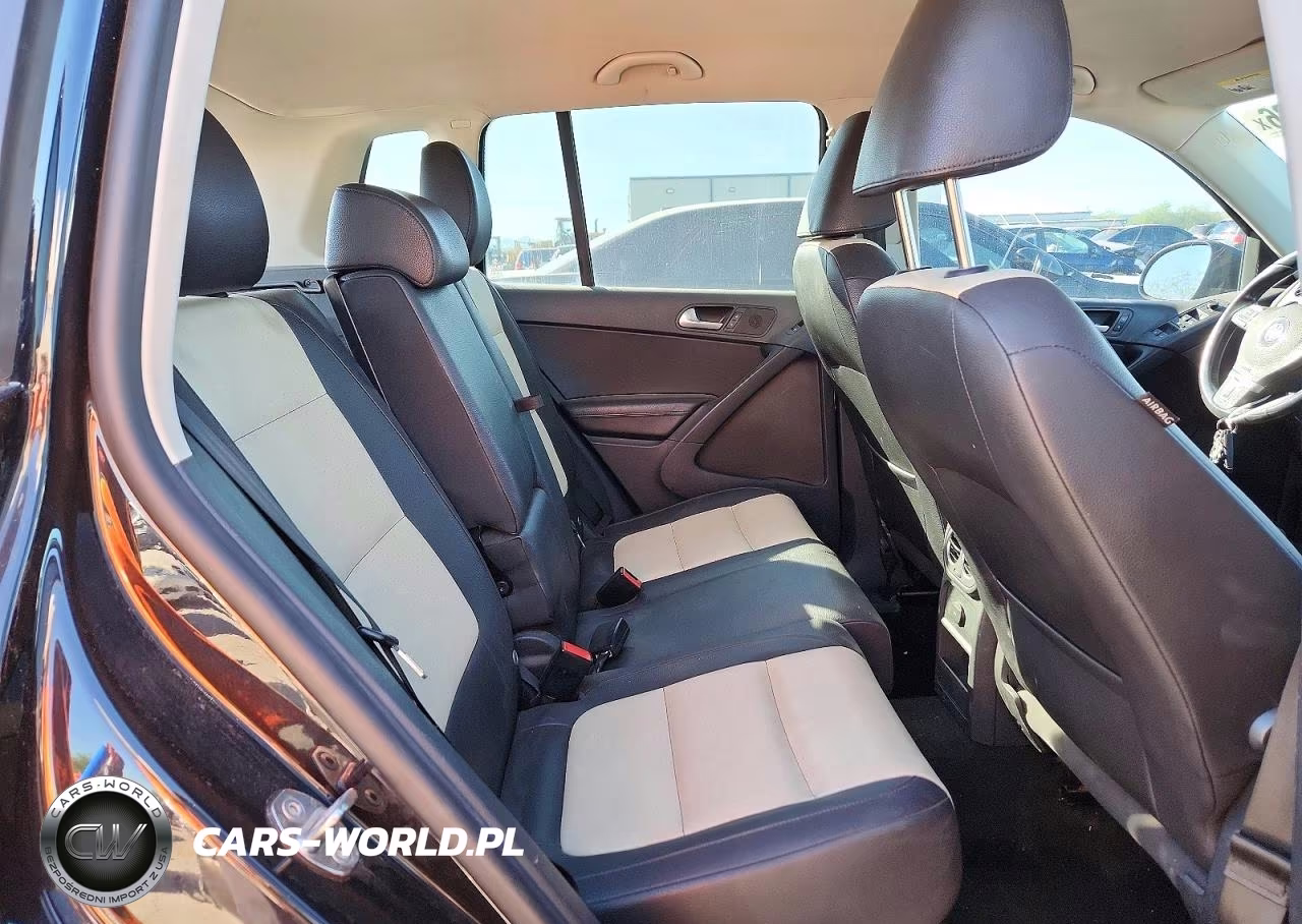 2017 Volkswagen Tiguan S VIN:WVGAV7AX0HK020397 - 11