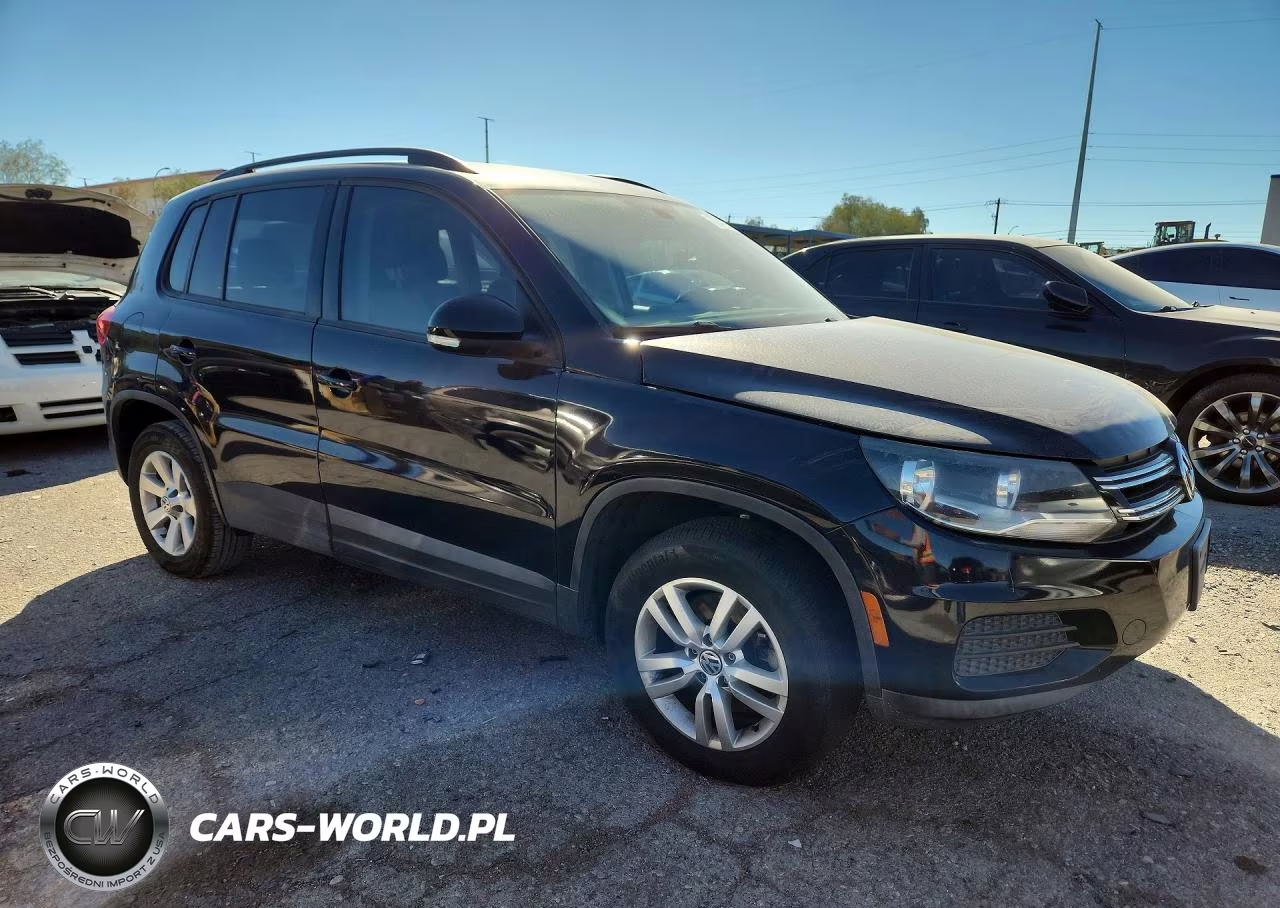 2017 Volkswagen Tiguan S VIN:WVGAV7AX0HK020397 - 4
