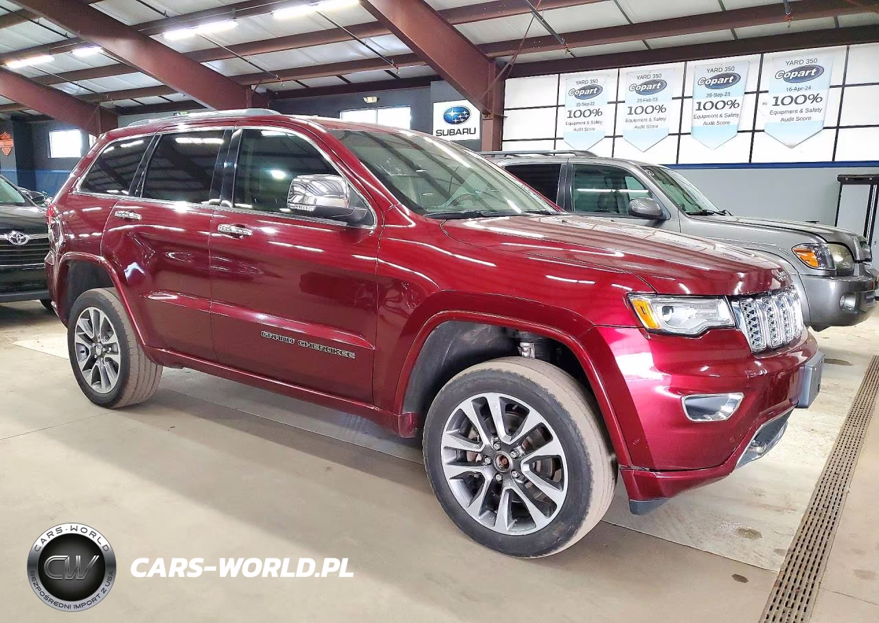 2018 Jeep Grand Cherokee Overland VIN:1C4RJFCT5JC104626 - 4
