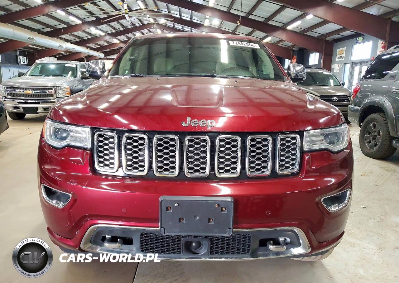 2018 Jeep Grand Cherokee Overland VIN:1C4RJFCT5JC104626 - 5