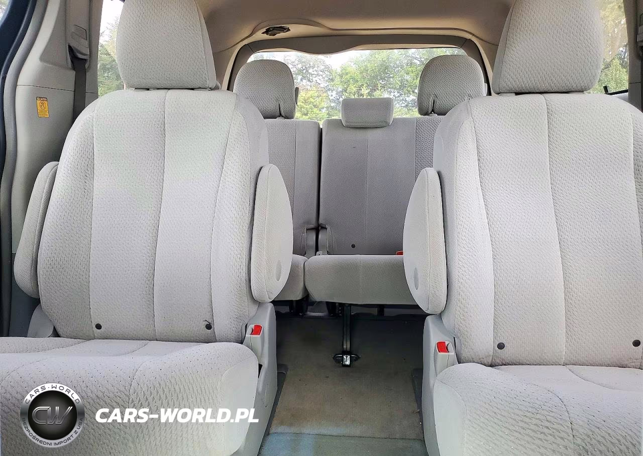 2012 Toyota Sienna Le VIN:5TDJK3DC5CS045425 - 10