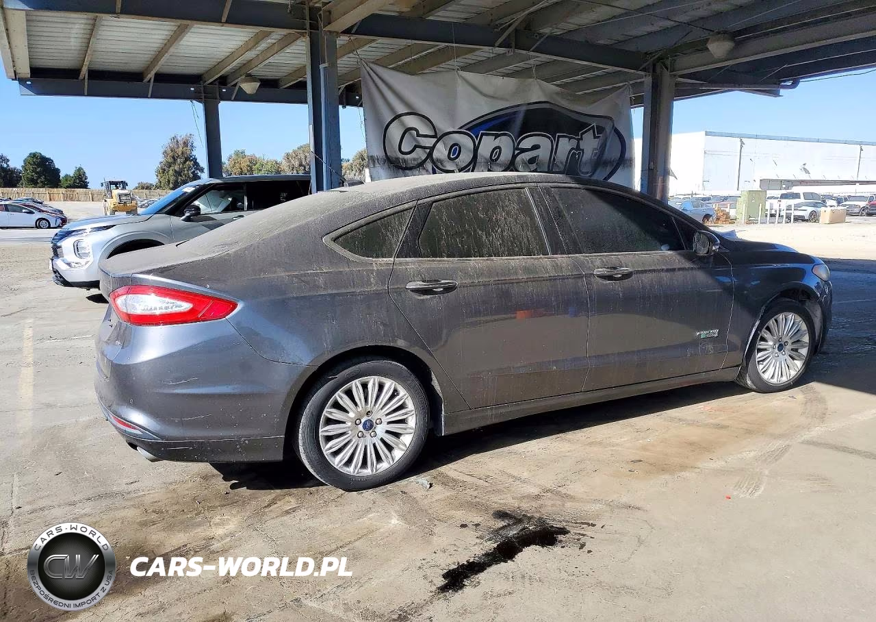 2015 Ford Fusion Se Phev VIN:3FA6P0PU4FR280485 - 3