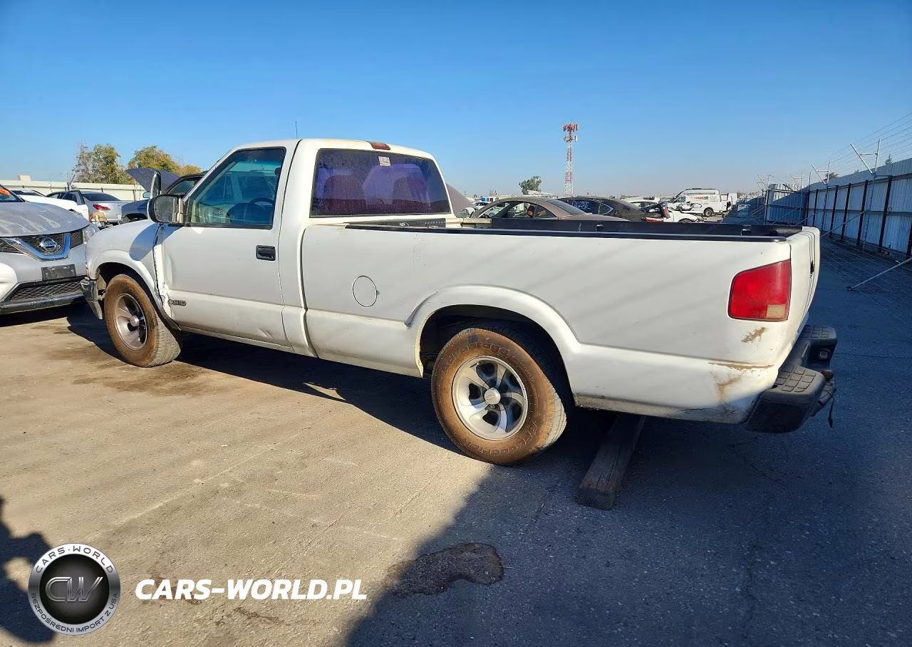 2000 Chevrolet S Truck S10 VIN:1GCCS144XY8182118 - 2