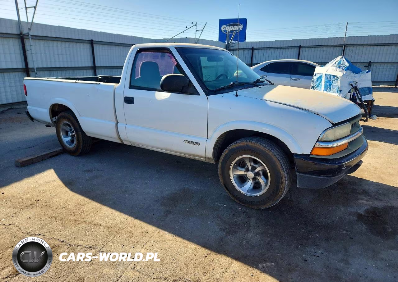 2000 Chevrolet S Truck S10 VIN:1GCCS144XY8182118 - 4
