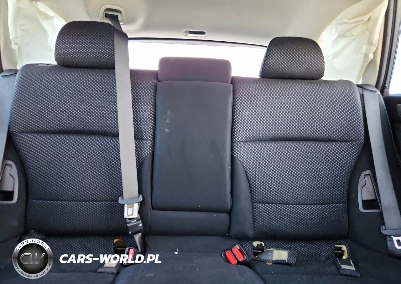 2018 Subaru Outback 2.5I Premium VIN:4S4BSAFC1J3325665 - 10