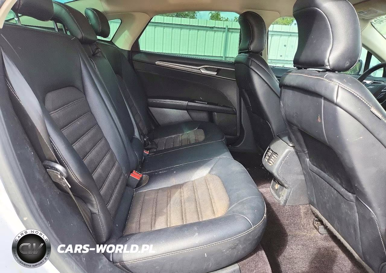 2017 Ford Fusion Se VIN:3FA6P0H76HR366926 - 10