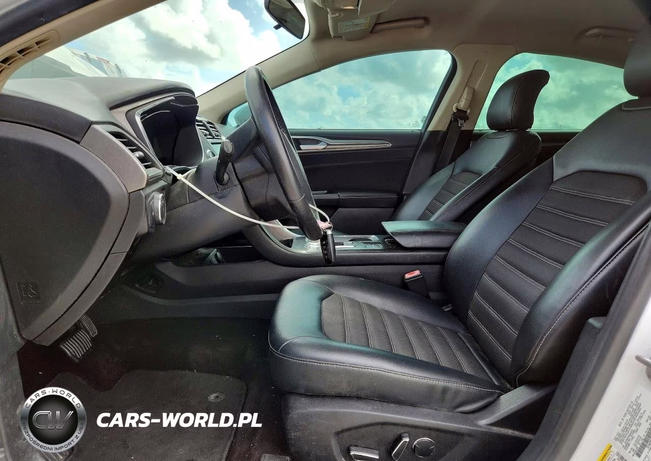 2017 Ford Fusion Se VIN:3FA6P0H76HR366926 - 7