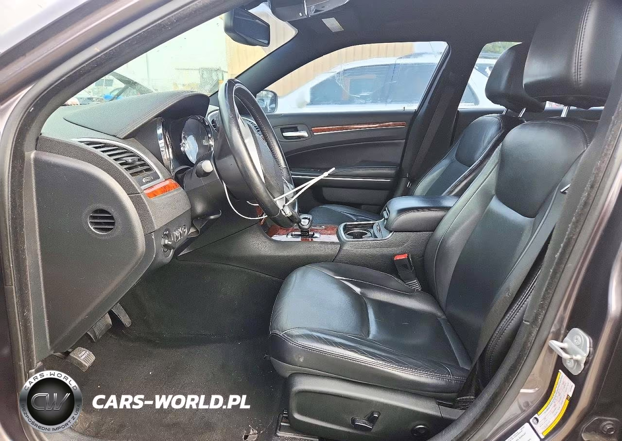 2014 Chrysler 300 VIN:2C3CCAAG6EH253983 - 7