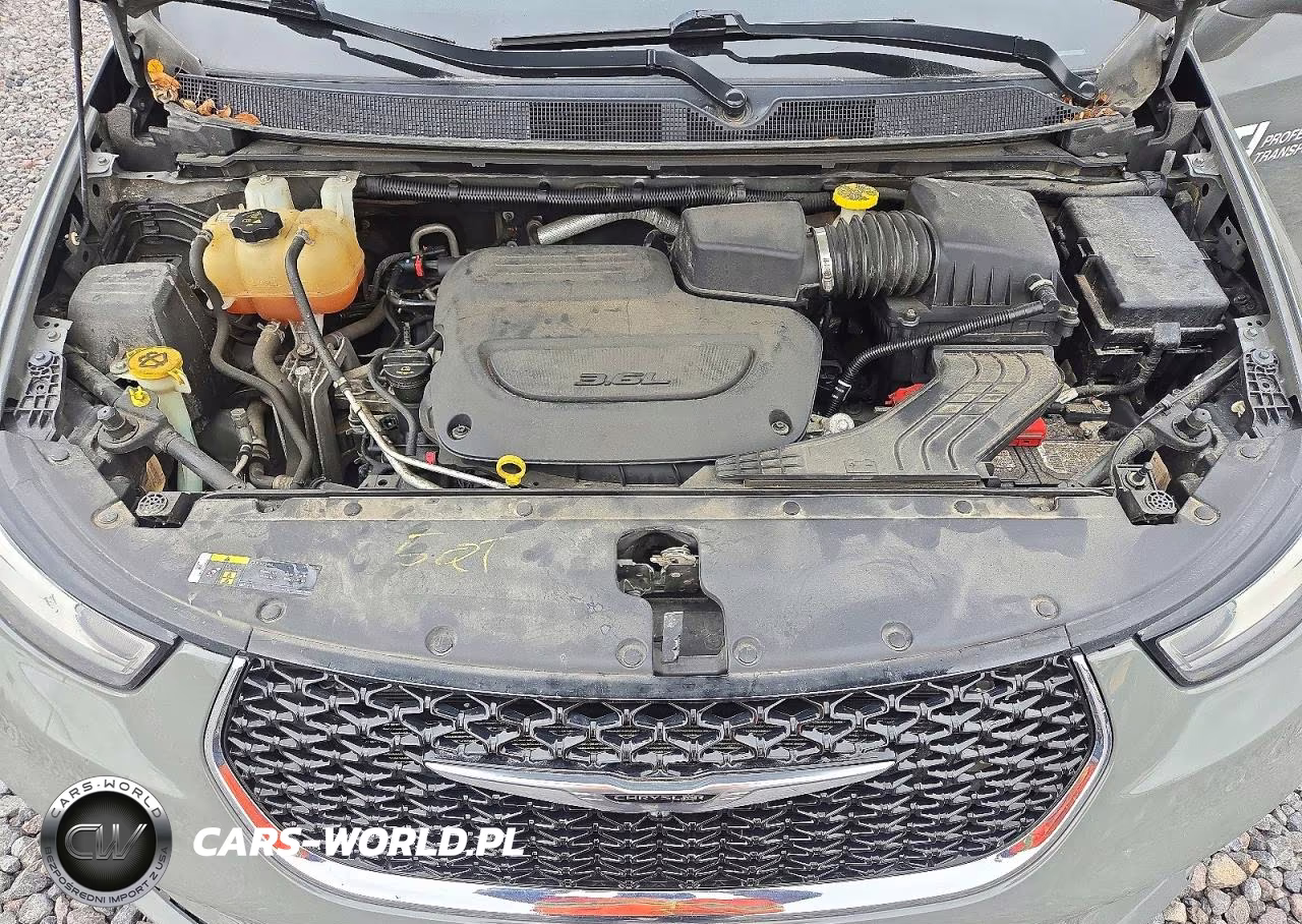 2021 Chrysler Pacifica Touring L VIN:2C4RC1BG5MR591856 - 12