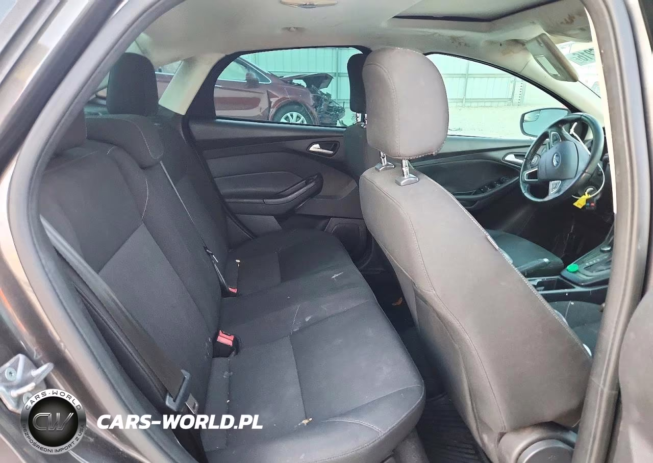 2015 Ford Focus Se VIN:1FADP3F22FL277768 - 10