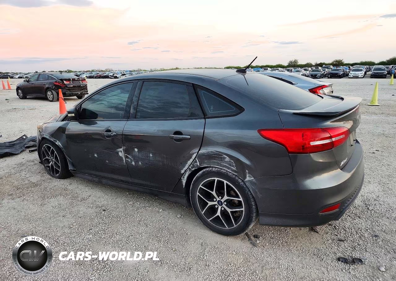 2015 Ford Focus Se VIN:1FADP3F22FL277768 - 2