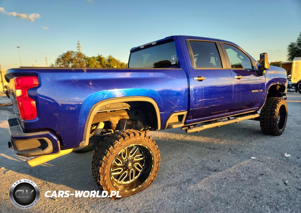 2020 Chevrolet Silverado K2500 Custom VIN:1GC4YME73LF345743 - 3