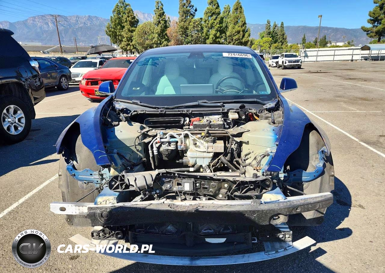 2018 Tesla Model 3 VIN:5YJ3E1EA3JF155912 - 5